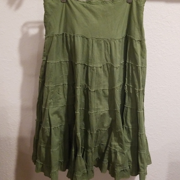 Eyeshadow Dresses & Skirts - Green boho skirt size 5
